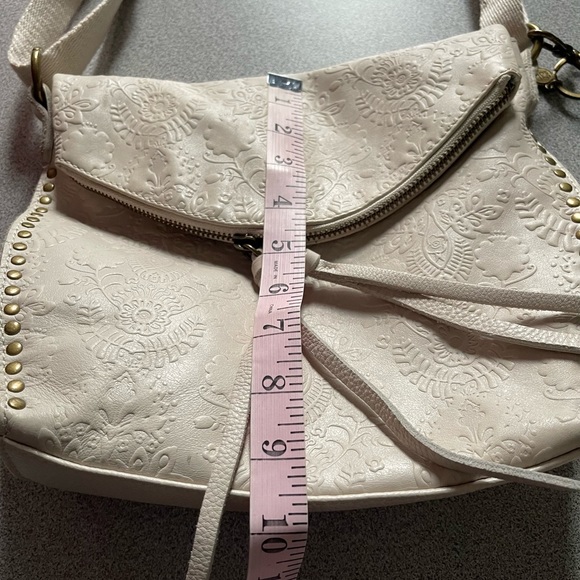 The Sak Silverlake Ivory Crossbody Leather Bag - Picture 11 of 16